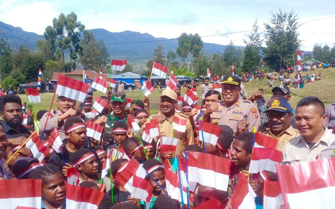 tampak-generasi-muda-papua-saat-memeriahkan-hut-ke-77-ri-di-lyhj