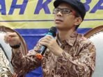 Ujang-Komarudin